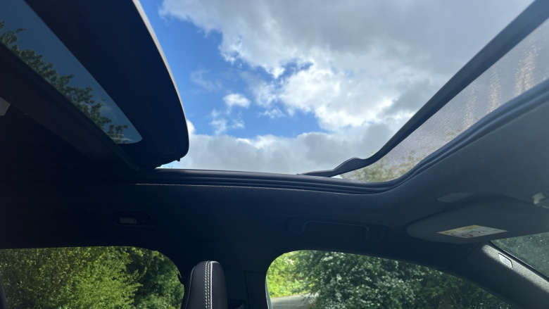 Volvo EX40 185kW Ext Range Ultra Black Edition 82kWh 5dr Auto Electric Estate